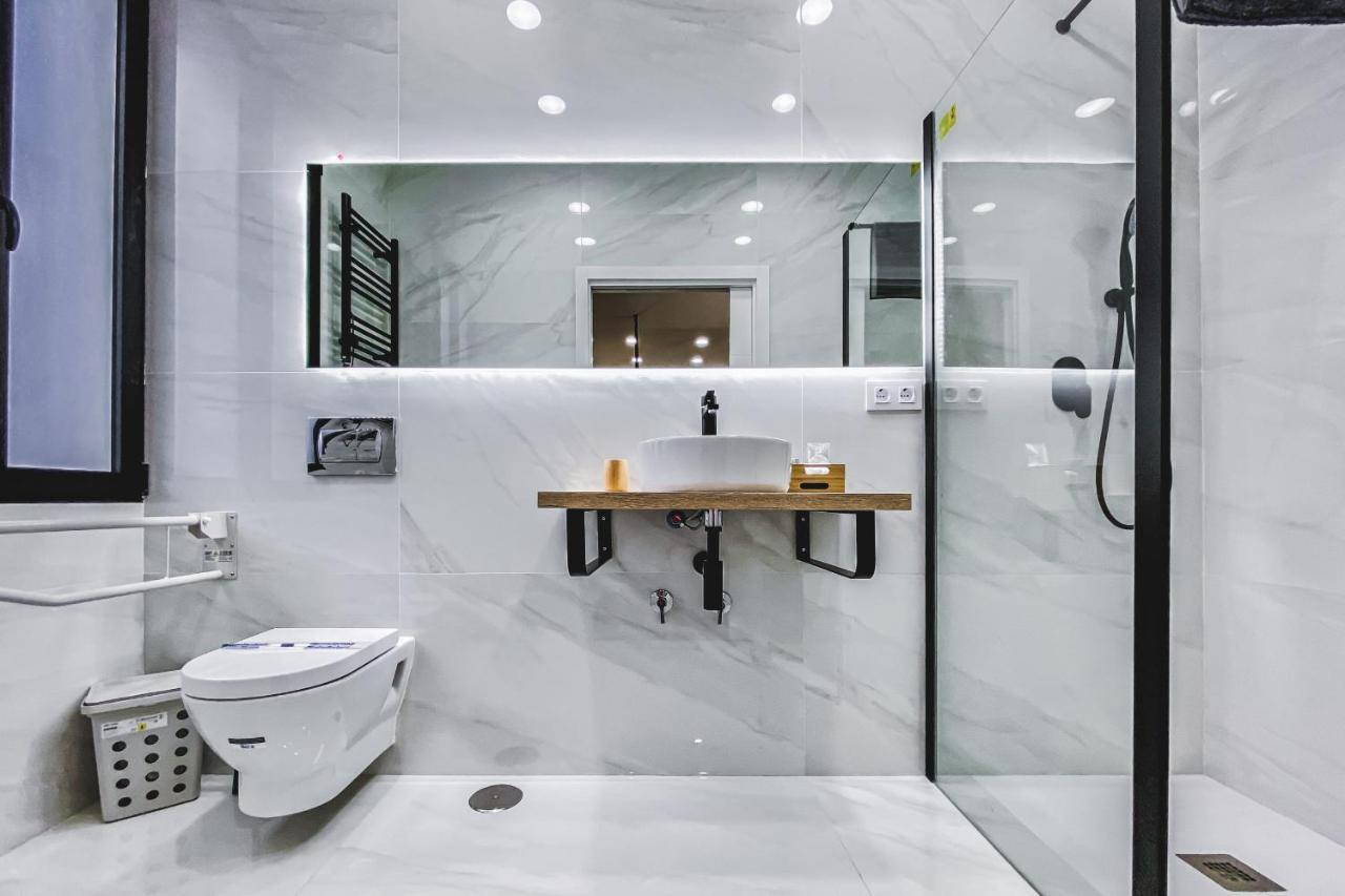 Apartamentos Caceres Central Suites "Torres De Caceres" מראה חיצוני תמונה